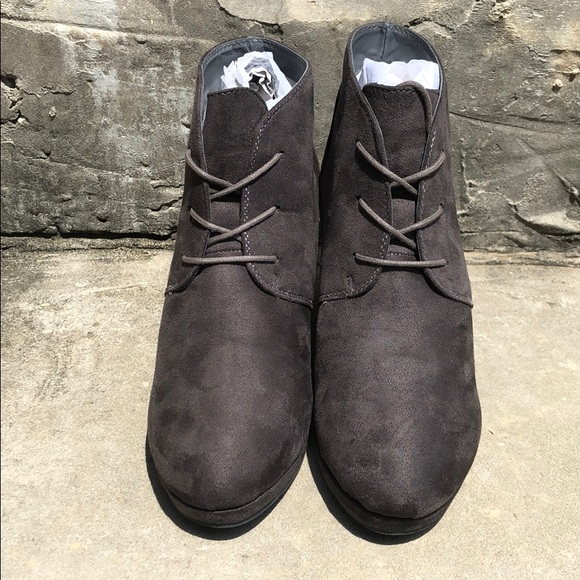 NWOT Grey Suede Wedge Booties by Journey + Crew - Picture 5 of 8